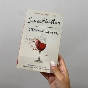 Book: Sweet bitter x Stephanie Danler